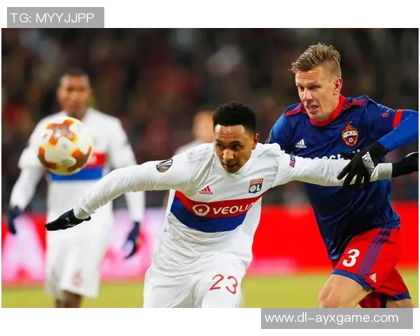 里昂与巴黎精彩对决比赛回放分析及精彩瞬间回顾